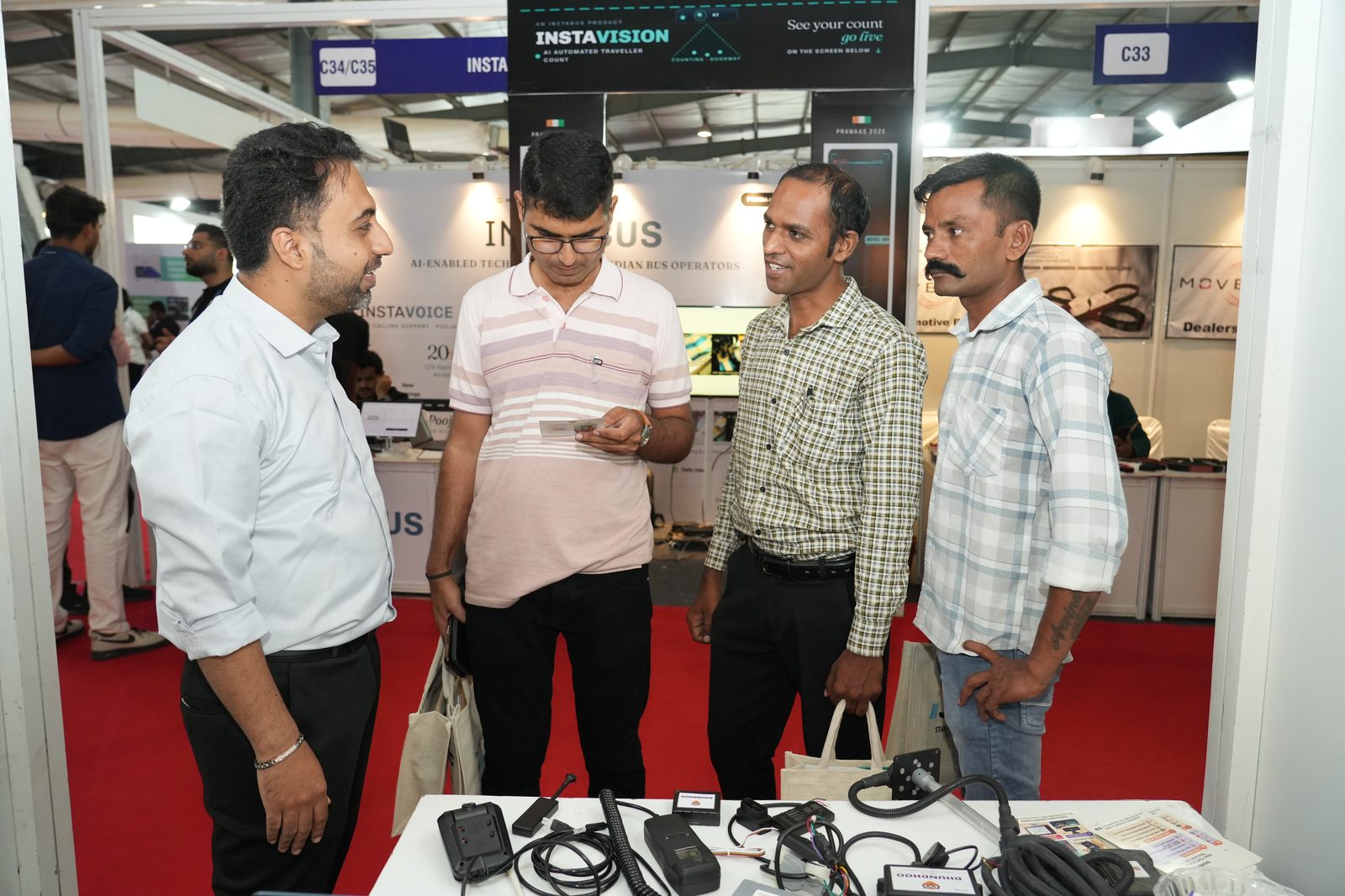 dhundhoo team at Prawaas 5.0 transport show